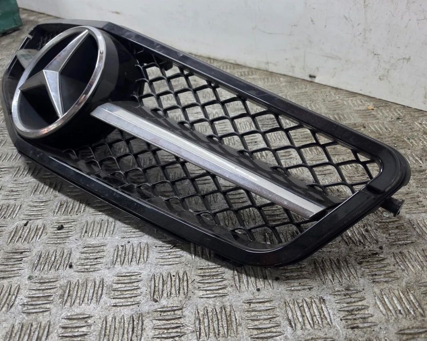 Grelha frente Mercedes Benz CLS W219