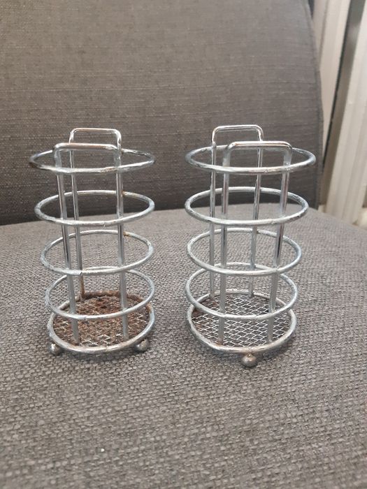 Metalowe pojemniki na kredki. Ikea. 2 szt.