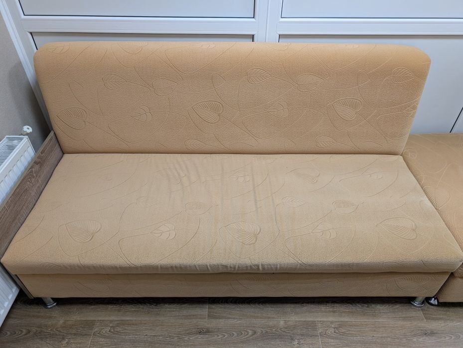 Диван не розкладний, з нішею