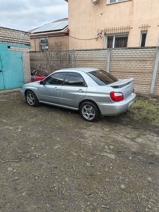 Імпреза повний привід на газу