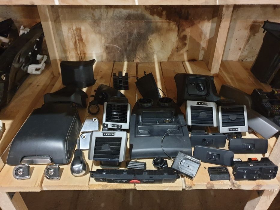 Молдинги, пластик Range Rover Sport