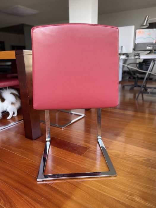 Conjunto de mesa de jantar e 6 cadeiras