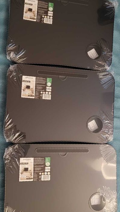 Столик для ноутбука