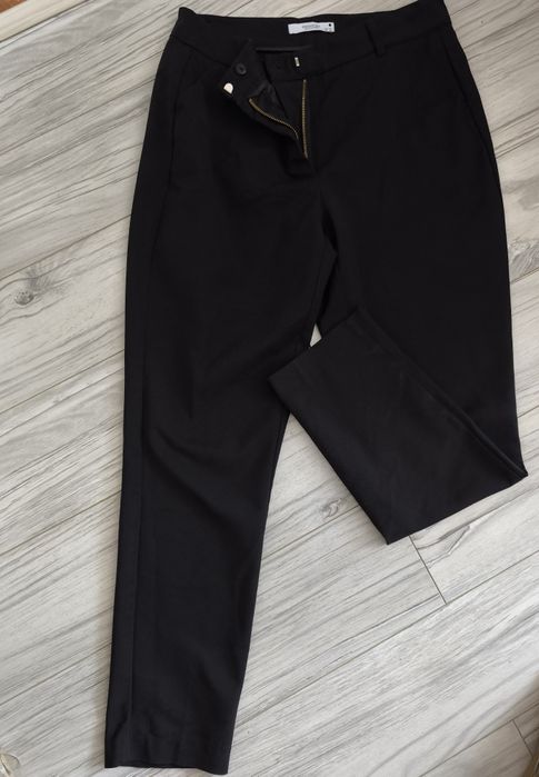 Spodnie Reserved roz 40