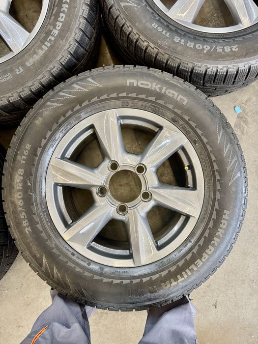 Диски r18 8j et 50 5x150 с шинами 286/60/18 nokian (зима) 4шт