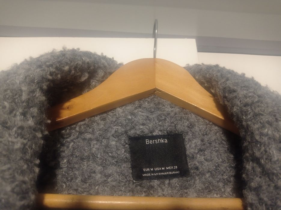 Płaszcz Bershka rozmiar M