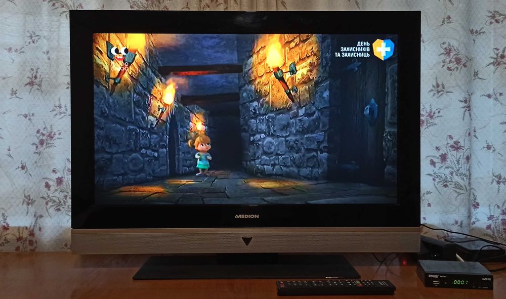 телевизор Medion MD30272  32 "LCD Германия