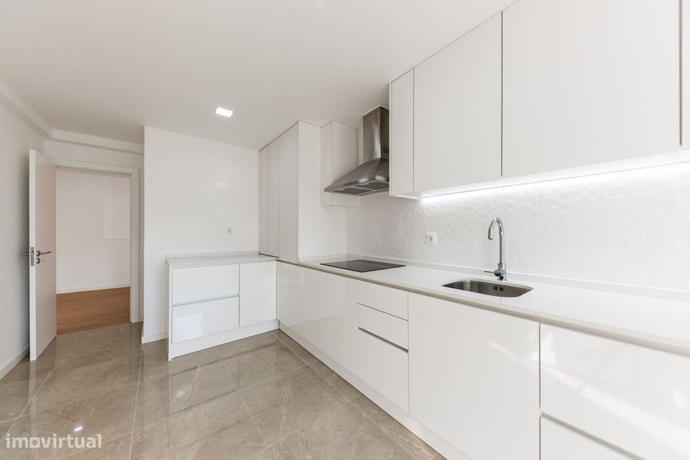 T3 Totalmente Remodelado e Equipado em Odivelas – 1.600€