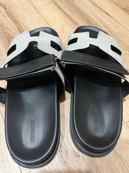 Stylowe męskie klapki premium, wzór H, rozmiar 43, nowe
