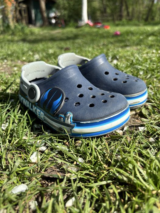 Продаю  деткие crocs c 8