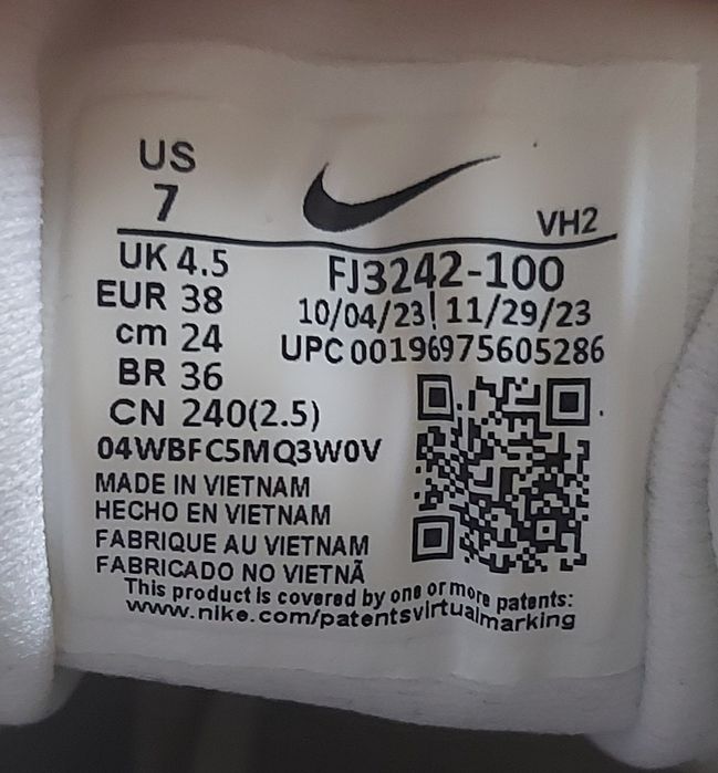 Кросівки жіночі Nike Air Max Sc