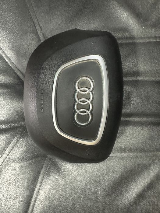 Подушка в руль audi a4 b8 a5 рест 8K0 880 201 AE