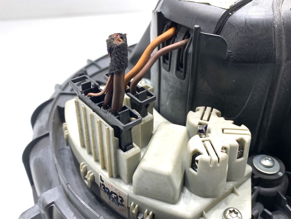 DMUCHAWA NAWIEWU BMW E71 990877L WENTYLATOR