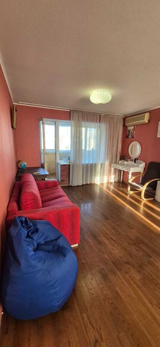 Оренда 3-кімнатної квартири 120 м.кв.біля метро «Палац Україна» Антоновича,122
