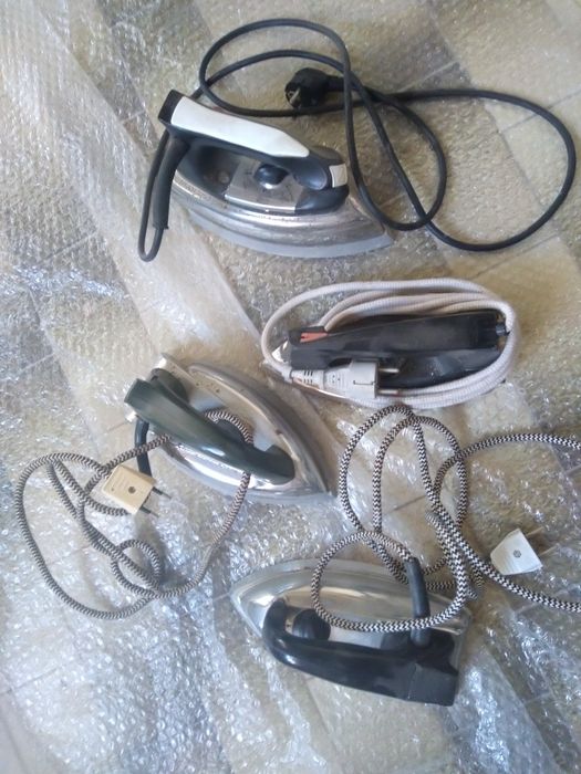 Ferros de engomar antigos64553106962817120