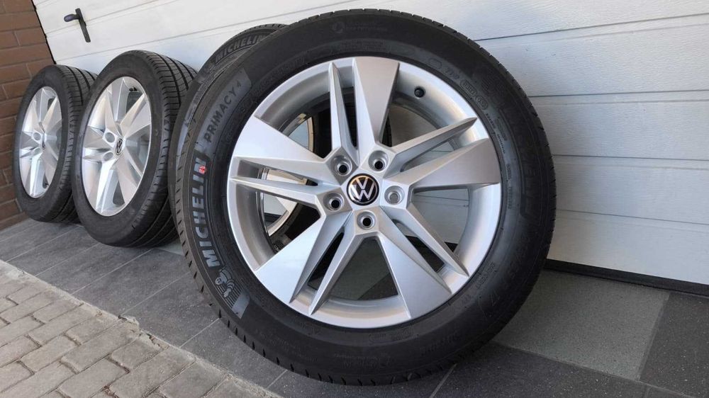 Koła 17" Vw Passat B8 Skoda Superb III 5x112 lato 215/55/17 (OL2072)