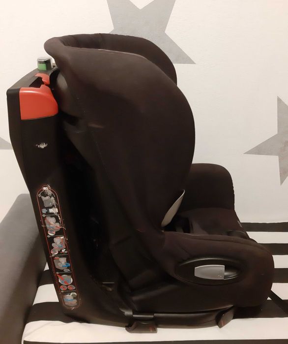 Fotelik samochodowy Maxi Cosi Axiss - obrotowy