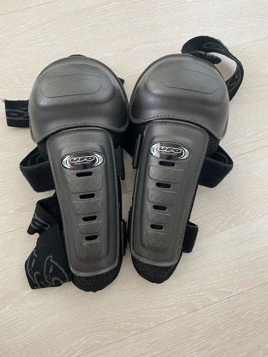 Мото наколенники, Наколінники для їзди на мотоциклі  Ufo Plast, type A