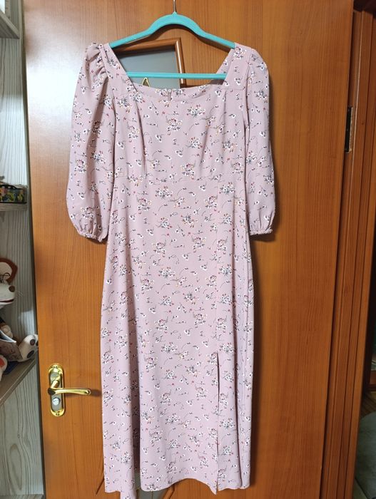 Сукня жіноча квітчаста