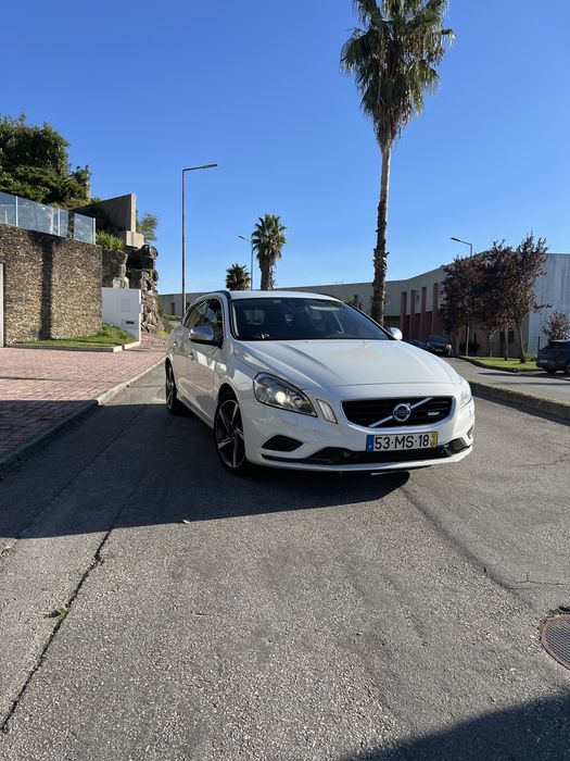 Volvo V60 2.0 D3 R-Design