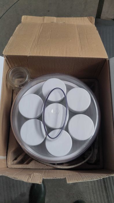 Iogurteira Silvercrest com copo extra