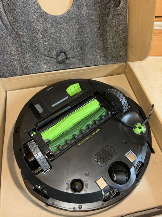 Irobot roomba i5+ aspirador novo