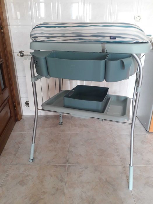 Banheira muda fraldas chicco