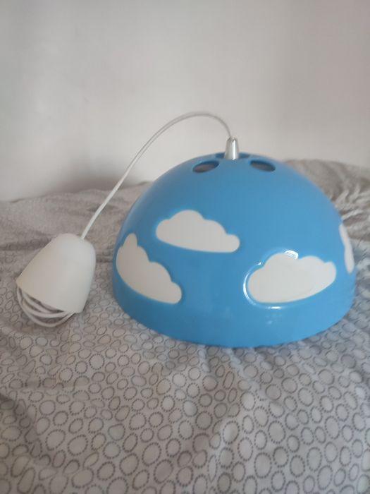 Candeeiro para quarto criança