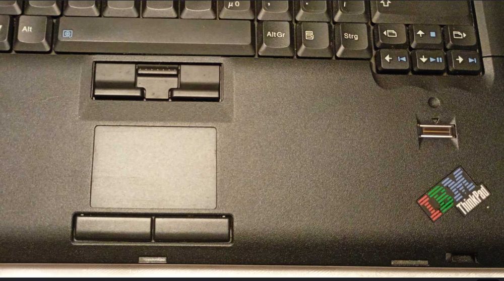 IBM ThinkPad R60 || Intel T5600 || ATI X1400 || 15.0" || 1400x1050 || 4GB || 60 GB SSD (Lenovo)