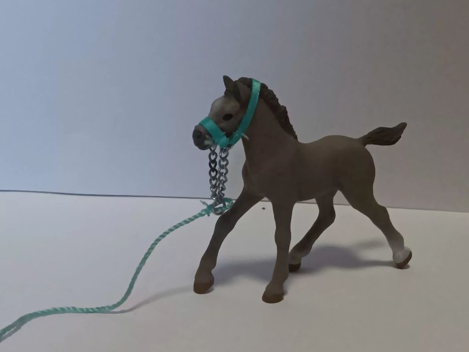 Schleich cabrestos com corda(apenas os acessórios)