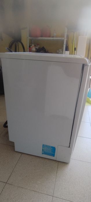 Máquina lavar loiça Indesit para peças