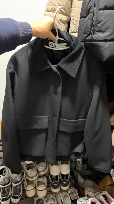 Casaco preto zara