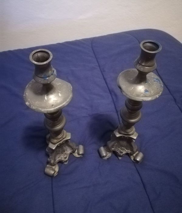 Castiçais Antigos em Estanho
