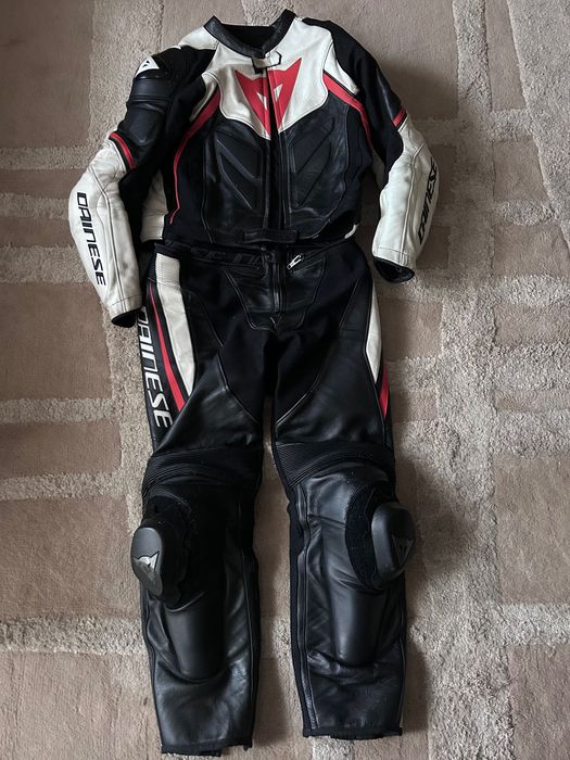 Dainese kombinezon 2częściowy Avro D2 50/52