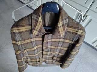 Casaco  Vintage 100% em Lã - Tamanho L