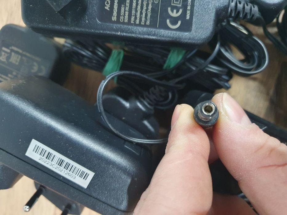 Блок живлення питання зарядка 12в/2а 24ват Sagemcom оригінал