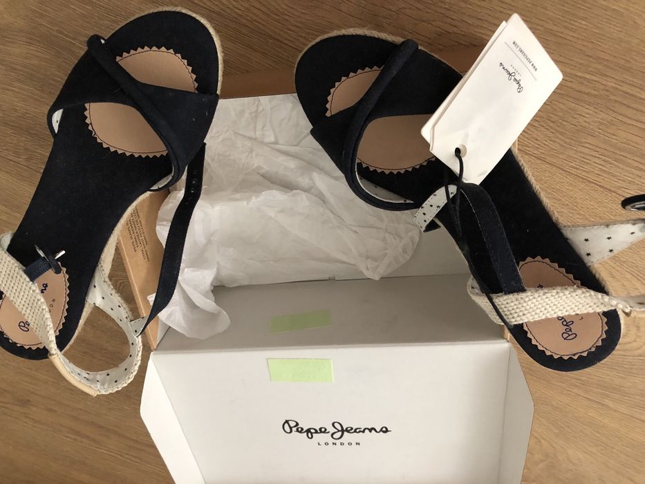 Sandalia nova pepe jeans 37