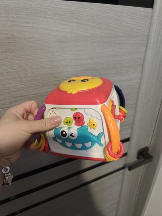 Музична іграшка для немовлят