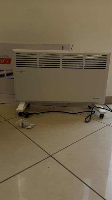 Elektryczny grzejnik konwektorowy WARMTEC EWN-2000