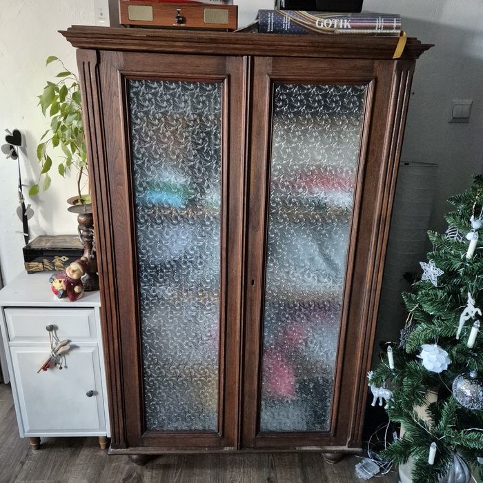 Stara szafa kredens w stylu Ludwikowskim Vitnatge