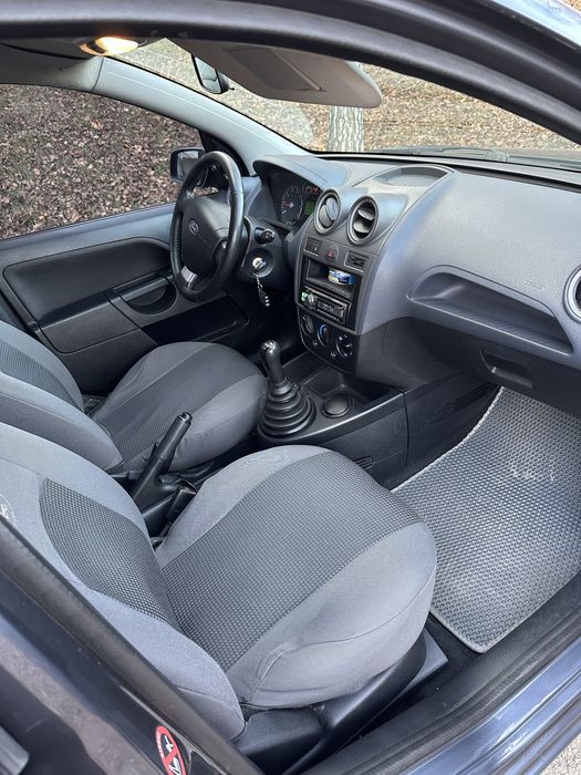 Ford Fiesta 2008 — гарний стан, бюджетна ціна!