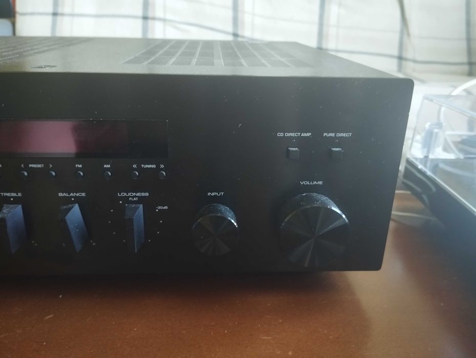 Amplituner YAMAHA S-R700