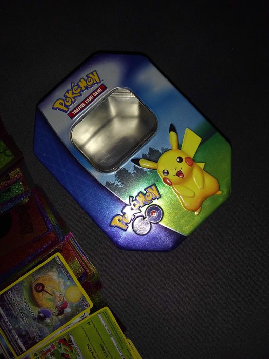 Karty z pokemonami