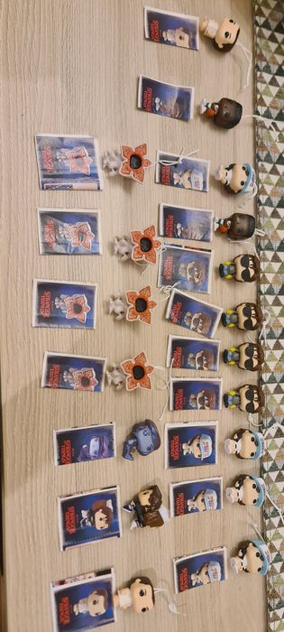 Bonecos Stranger things ovos kinder Will a 30€