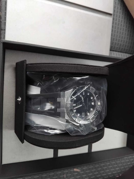 Акція!Новий Maurice Lacroix Aikon Automatic AI6057-SSL20-330-2