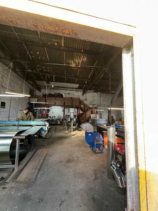 Продаж комерційного комплексу приміщень + земля 60 сотих, м. Дрогобич!