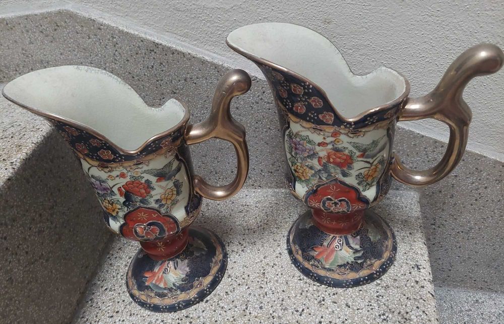Vintage Ceramic Jugs425473328284979201