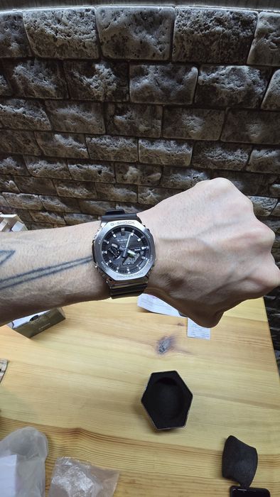 1) Годинник Casio G-SHOCK Classic GBM-2100-1AER