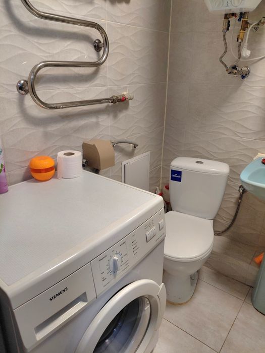 "Караван*ТРЦ посуточно 1 к.квартира два дивана