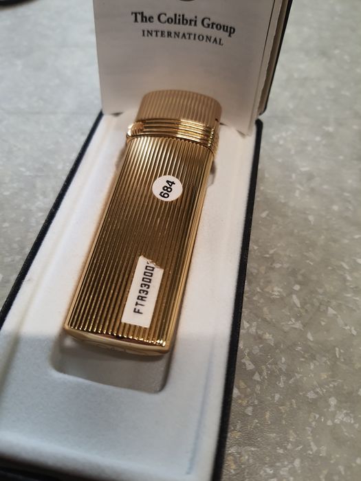 Запальничка, зажигалка Colibri